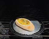 Foto del paso 7 de la receta: Volcán de pan con queso y algo más