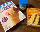 A picture of step 1 of Ice cream cone cupcakes.
