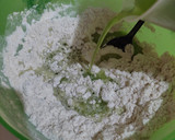 Foto langkah ke 3 dari resep Bakpao Pandan Mawar isi Kacang Tanah.