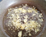Foto del paso 6 de la receta: Cinta de lomo adobada en salsa con verduras