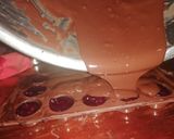 Foto del paso 7 de la receta: Bombones de chocolate relleno de zarzamoras en vinadas