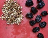 A picture of step 1 of Chocolate Dipped Dates.