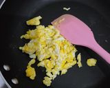 Foto langkah ke 2 dari resep Sandwich Telur Simpel (dengan roti sourdough).