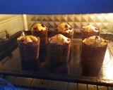 Foto langkah ke 5 dari resep Choco Banana Muffin.