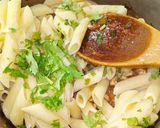 A picture of step 7 of Masala Penne.