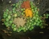A picture of step 5 of Gobhi matar ki sabji.