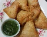 A picture of step 5 of Mince Samosas.