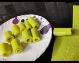 A picture of step 7 of Khandvi (Suralichi Vadi).