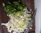 Foto del paso 3 de la receta: Sopa de macarron y frijoles guisados con chile