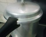 A picture of step 3 of Red Rice Curd Porridge.