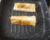 A picture of step 4 of Bread Maggi roll.