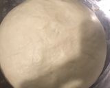 Foto del paso 4 de la receta: Focaccia con tomate cherrys, aceitunas negras y romero seco