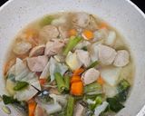 Foto langkah ke 5 dari resep Sayur Sop Bakso.