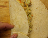 Foto del paso 14 de la receta: Wrap frío de aguacate, atún y surimi 🌯🥑