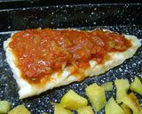 Foto del paso 6 de la receta: Merluza a la pizza con papas crocantes