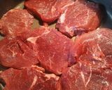 A picture of step 3 of Drunken Beef and Onions.