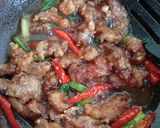 Foto langkah ke 5 dari resep Tumis Babi Daun Bawang Chinese Style.