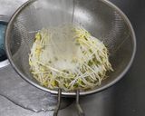 日式涼拌蒜味豆芽菜的食譜步驟1照片