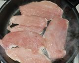 Une image de l'étape 3 de Escalopes de porc gratinées aux oignons confits mozzarella.