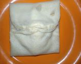 Foto langkah ke 5 dari resep Martabak bantal.