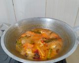Foto langkah ke 4 dari resep Garang Asem Ikan Nila Wortel.