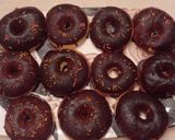 صورة لخطوة 3 من وصفة دوناتس🍩🍩🍫🌰 مخبوزه