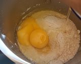 Foto del passaggio 2 della ricetta Torta al limone 🍋 e mandorle con crema di lamponi 🍓