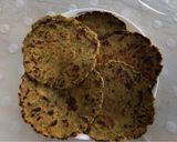 A picture of step 2 of Methi paratha.