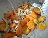 Foto langkah ke 2 dari resep Capjay Goreng.