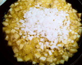 Foto del paso 5 de la receta: Tortilla de papas con cebolla y perejil