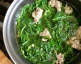 Hình bước làm 4 của món Canh Rau Xà Lách Xoong Thịt Bằm Thả Viên
