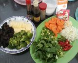 Foto langkah ke 1 dari resep Brokoli Jamur Tofu Saus Tiram.