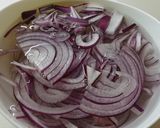 Foto del paso 4 de la receta: Carpaccio de Tomate Pera y Corazones de Romana con Cebolla Dulce de Fuentes y Vinagreta de Moscatel