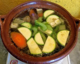 Foto del paso 4 de la receta: Caldo de pollo con verduras 🍲😻
