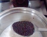 A picture of step 2 of Cinnamon cardamom Tea.