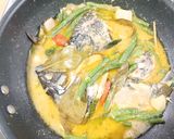 Foto langkah ke 4 dari resep Ikan emas kuah bumbu merah.