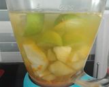 Foto del paso 2 de la receta: Agua refrescante dorada de chayote