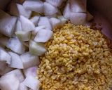 মূলো দিয়ে মুগের ডাল (Skinless Splits Green Gram with Radish) রেসিপির ধাপ 3 ছবি