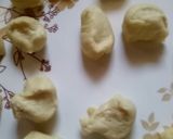 A picture of step 2 of Chole Bhature.