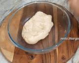 A picture of step 6 of Pizza Paratha (without onion & garlic).