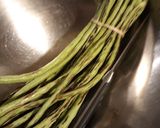 A picture of step 1 of Thai Soldier Long Beans.