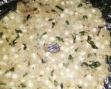 A picture of step 7 of Sabudana Thalipeeth.