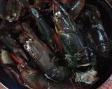 Foto langkah ke 2 dari resep Lobster Saus Padang.