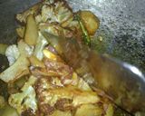 सूखी गोभी आलू की सब्जी (sukhi gobi aloo ki sabzi recipe in Hindi) रेसिपी चरण 6 फोटो