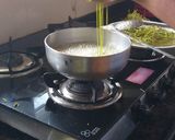 A picture of step 5 of Palak Sev Chat.