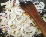 Foto langkah ke 2 dari resep Tumis labu jagung.
