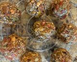 A picture of step 4 of Sugar-Free Mixed Nut Mooncakes.