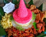 Foto langkah ke 13 dari resep Tumpeng Nasi Uduk khas Betawi.