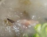 Foto langkah ke 4 dari resep Sop Seafood Batam.