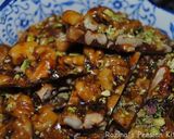 A picture of step 17 of Persian honey-saffron walnuts brittle(سوهان عسلی گردویی).